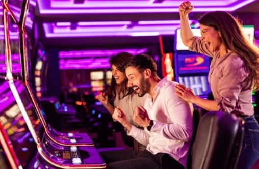 qq888 Android iOS APP ဒေါင်းလုဒ် မြန်မာ Online Gaming မိုဘိုင်း ကစားနည်း